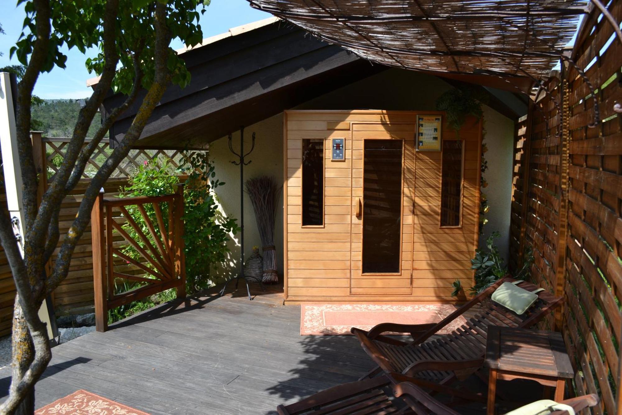 Logis Hotel Le Vieil Amandier Trigance Ngoại thất bức ảnh